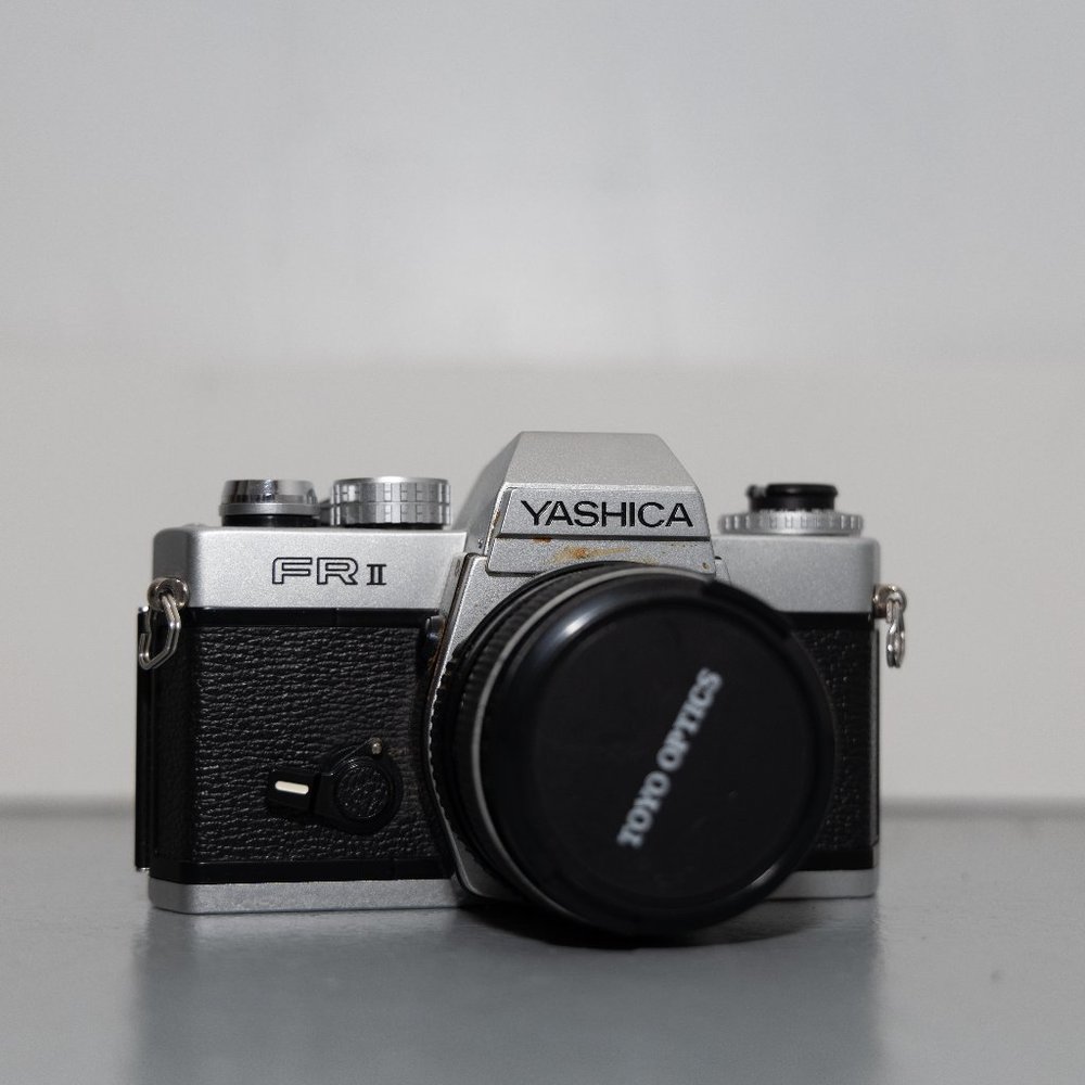Yashica FR-II - 35mm camera - 50mm f/1.9 lens - Vintage film Camera